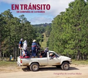 EN TRÁNSITO, EN COMPAÑIA DE EXTRAÑOS